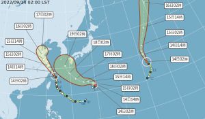 ▲南瑪都颱風生成後，西北太平洋上同時有三個颱風共存，氣象局預估未來對台灣陸地天氣影響不大，但仍須密切留意。（圖／翻攝中央氣象局官網）