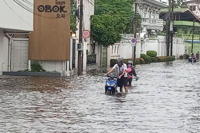 曼谷9月日均降雨破紀錄　專家：氣候災難將至的警訊
