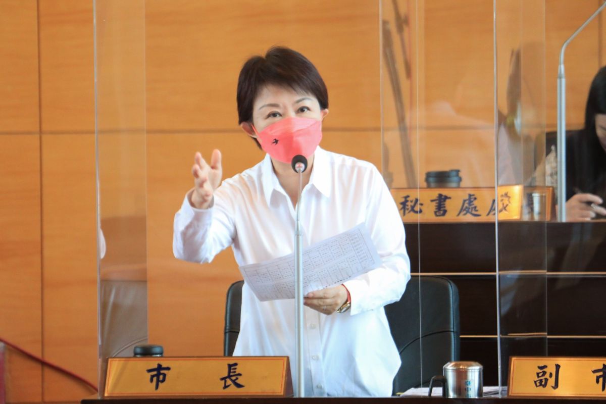 ▲議員建議中捷藍線改名中捷綠2線，市長盧秀燕答，只要能過，改成「深綠線」，她也沒意見(圖／柳榮俊攝2022.9.14)