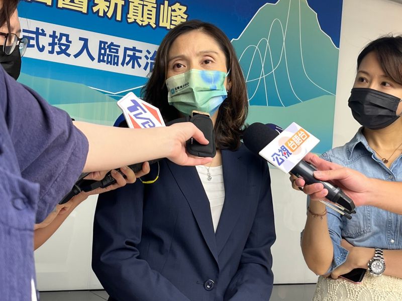 ▲北醫質子中心副主任蔡若婷表示,質子治療有效減少治療副作用,並提升病患的生活品質。 (圖/記者鍾怡婷攝)