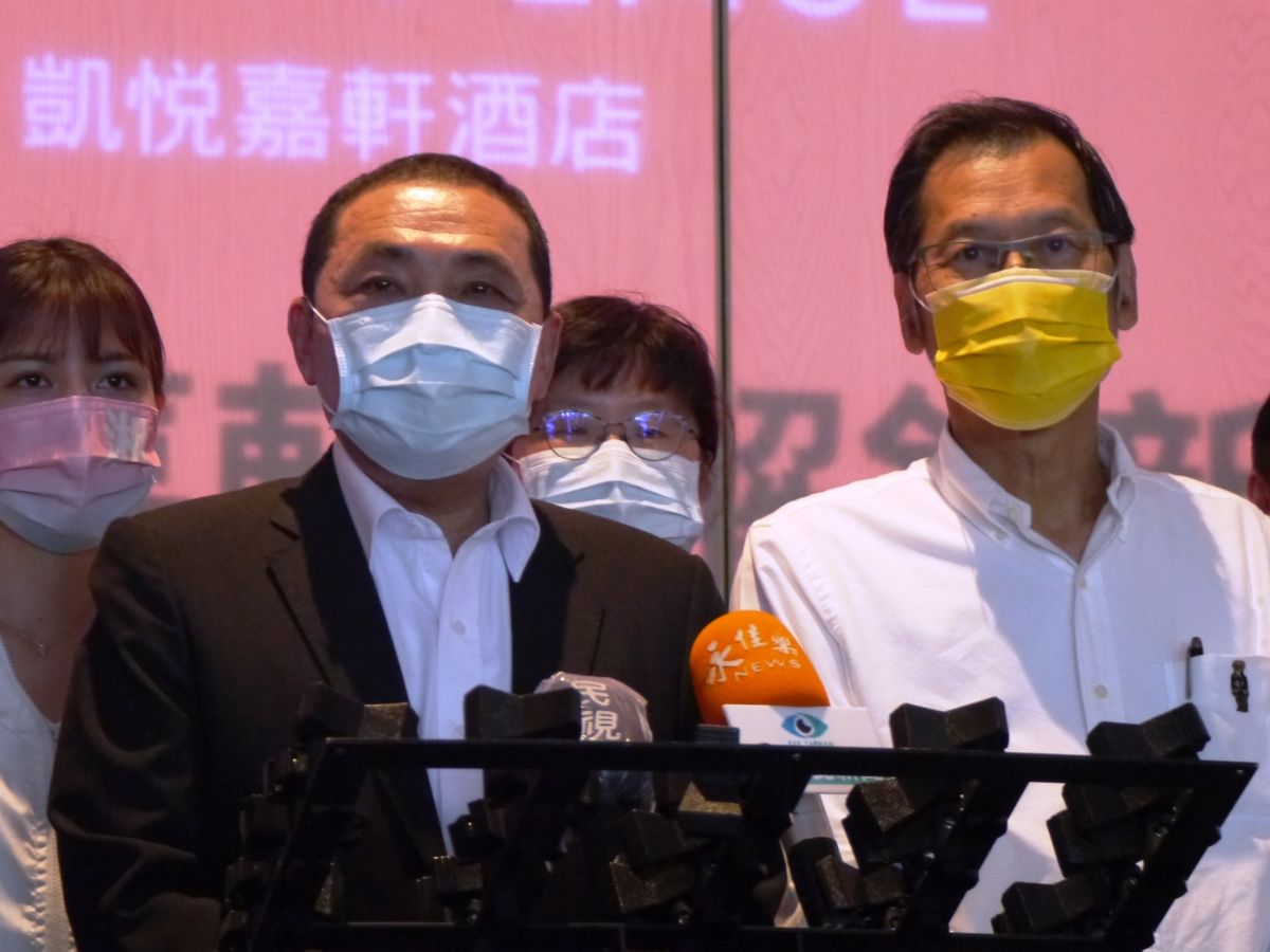 ▲侯友宜出席凱悅嘉軒酒店開幕典禮受訪時強調新北市這幾年在大家努力之下是有目共睹的，還是要好好做事，努力的向前走。（圖／記者吳嘉億攝，2022.9.17）