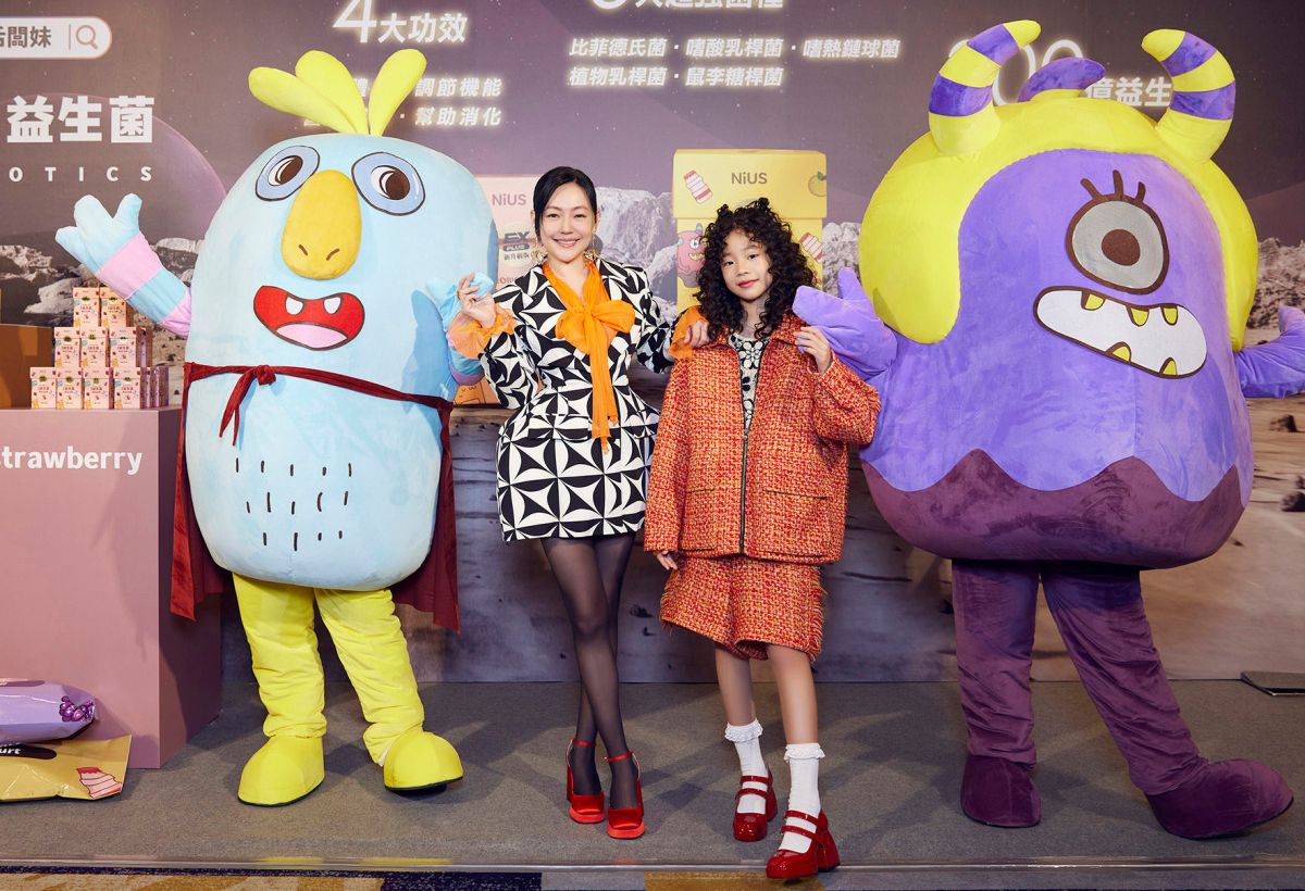 ▲許老三（右）發言超失控，讓小S超級傻眼。（圖／扭絲NiUS益生菌提供）