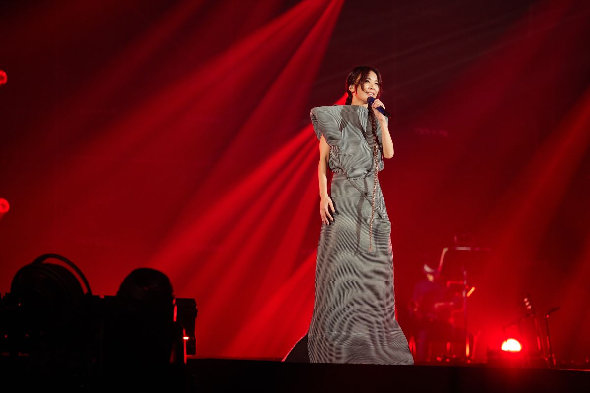 ▲田馥甄難過淚吐治病過程，提到每天要扎60針。（圖／何樂音樂提供）