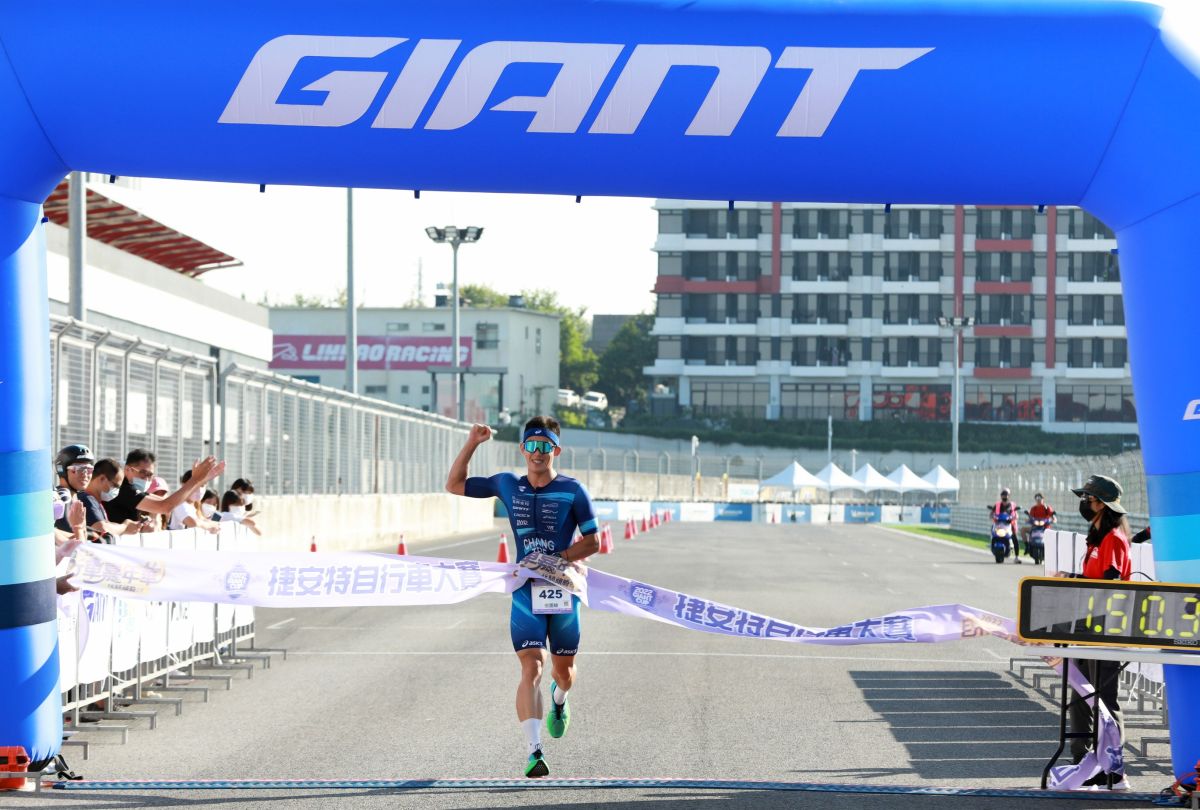 ▲「鐵人一哥」張團畯確診後復出首站奪冠。捷安特提供