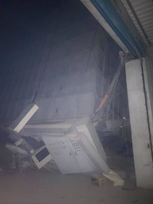 關山鎮有一間砂石預拌廠跟一間碾米廠都被震倒,業者初步預估損失好幾千萬。(圖/翻攝自我們的島臉書粉專) ▲關山鎮有一間砂石預拌廠跟一間碾米廠都被震倒,業者初步預估損失好幾千萬。(圖/翻攝自我們的島臉書粉專)