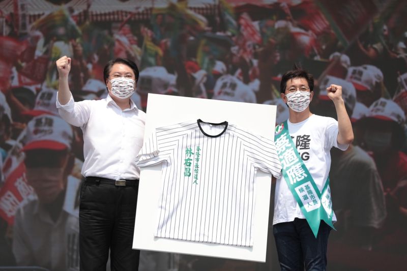 ▲林右昌表示，謝國樑找葉匡時不僅是請鬼拿藥單，也證明了謝真的是無能。（圖／民進黨提供）