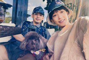 ▲孟耿如(右)與老公黃子佼熱愛分享女兒「小玉米」的日常生活。(圖/翻攝自孟耿如IG) ▲孟耿如(右)與老公黃子佼2020年結婚。(圖/翻攝自孟耿如IG)