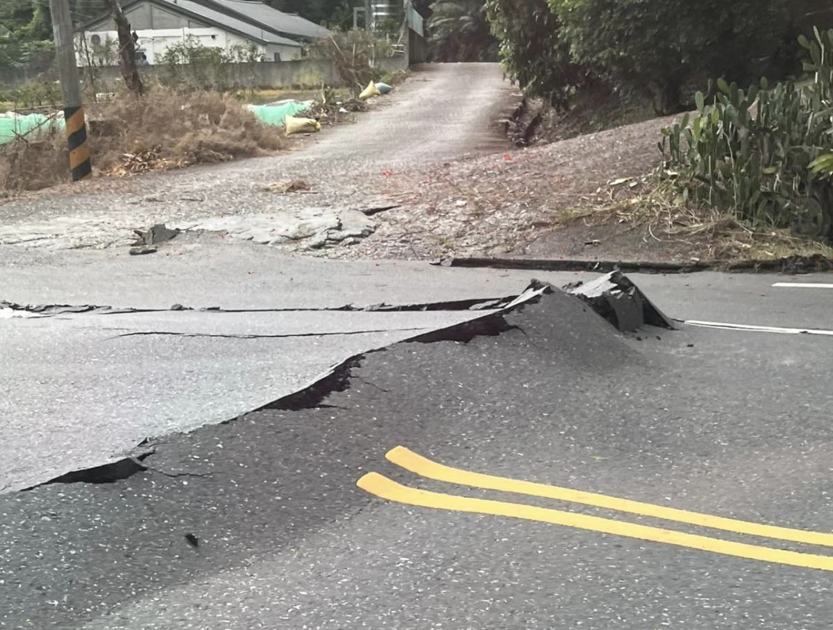 ▲連兩日發生有感地震，花東傳出災情，健保署今（18）日表示，受傷民眾可免持健保卡「例外就醫」。（圖／翻攝畫面）