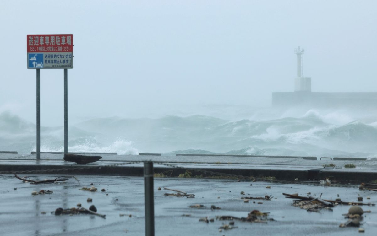 ▲隨著南瑪都颱風逼近，日本多地陸續傳出災情。（圖／美聯社／達志影像）