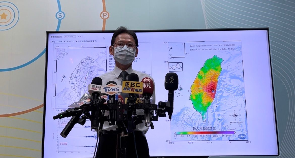▲氣象局表示，整體餘震的頻率已開始降低，但今明兩天，仍要留意可能會有規模5以上的地震發生。（圖／記者張志浩攝）