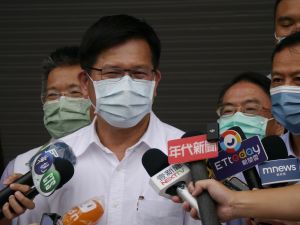 林佳龍參訪樹林工業區廠家,受訪承諾當選後會努力核定至少4萬戶進行都更,因為老舊建築不只涉及都市景觀,也涉及到公共安全,所以在地震發生前要加速推動都市更新。(圖 /記者吳嘉億攝,2022.9.19) ▲林佳龍參訪樹林工業區廠家,受訪承諾當選後會努力核定至少4萬戶進行都更,因為老舊建築不只涉及都市景觀,也涉及到公共安全,所以在地震發生前要加速推動都市更新。(圖 /記者吳嘉億攝,2022.9.19)