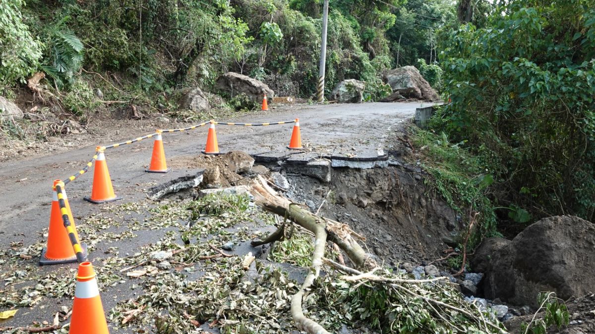 ▲918地震重創花東地區，台東林務處林務處透過官網宣布，因確定排除落石相關危險，即日起恢復開放錦屏、霧鹿、延平及知本等4條林道，另預計於明（22）恢復開放嘉明湖及紅石2條步道。（圖／康仲誠攝）