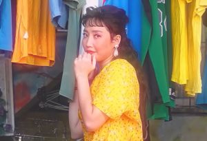 ▲巴大雄經紀公司表示,新歌《可不可以放進去一下下就好》MV女主角只是隔壁部落的美眉。(圖/翻攝自《可不可以放進去一下下就好》YouTube) ▲巴大雄經紀公司表示,新歌《可不可以放進去一下下就好》MV女主角只是隔壁部落的美眉。(圖/翻攝自《可不可以放進去一下下就好》YouTube)