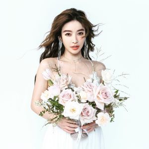 ▲▼40歲許維恩保養得宜。(圖/翻攝自許維恩臉書) ▲▼40歲許維恩保養得宜。(圖/翻攝自許維恩臉書)