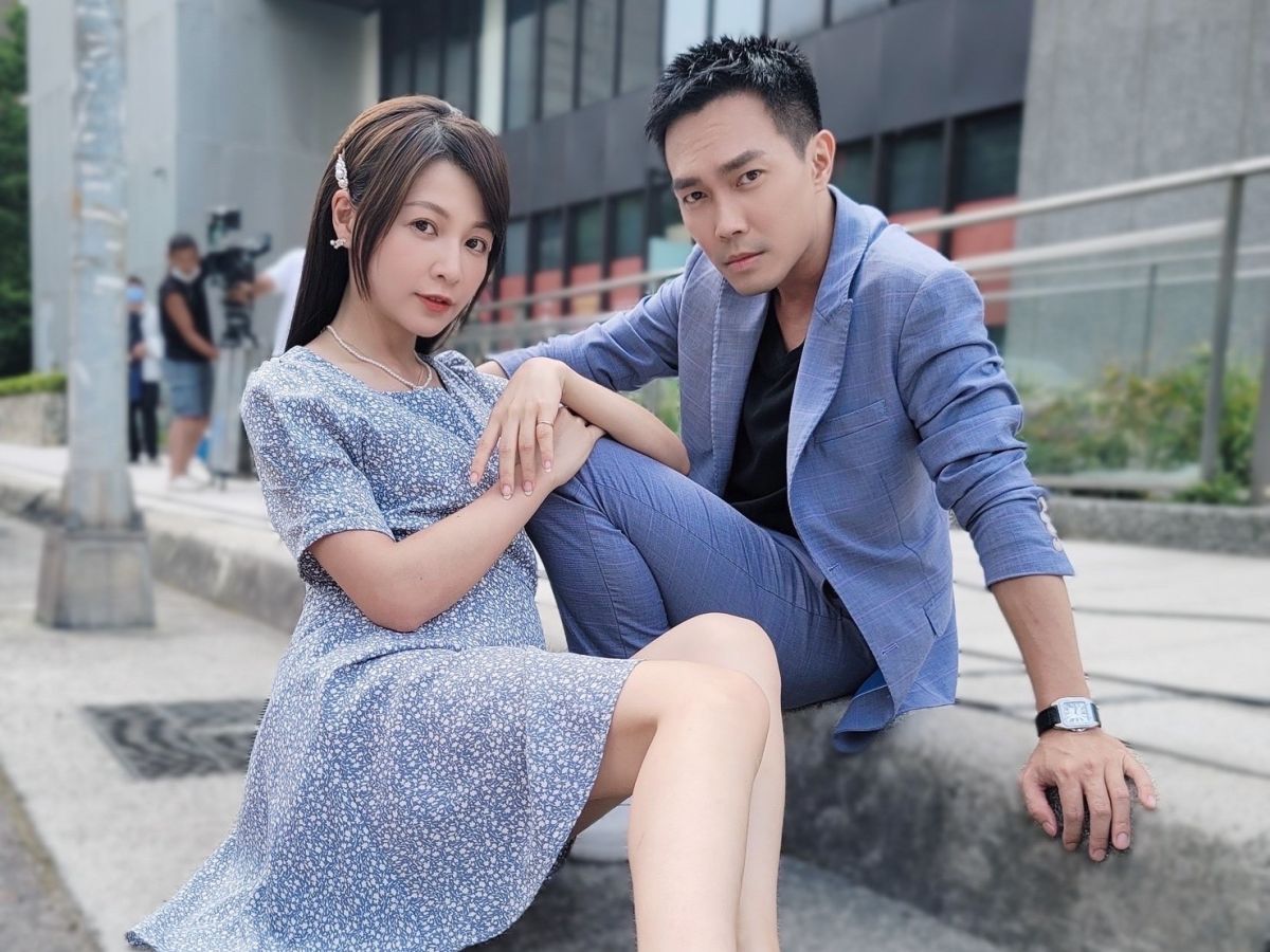 ▲許仁杰被拍到進謝京穎（左）香閨。（圖／民視）