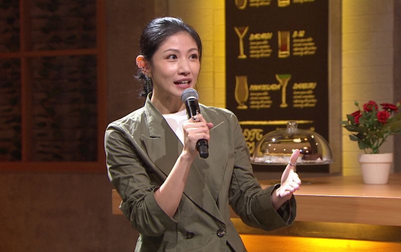 ▲李千娜曾長達3年0收入,向店家討即期品吃。(圖/年代提供)