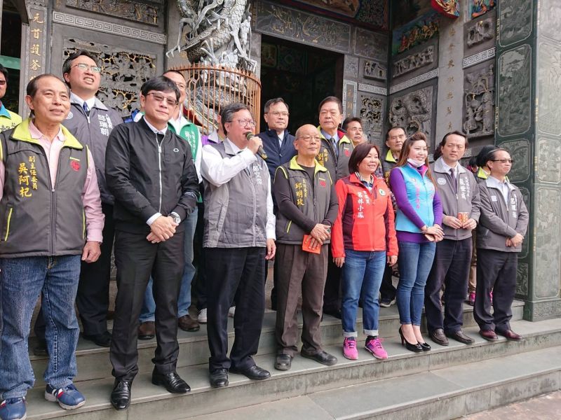 ▲趙正宇與鄭文燦是40年舊識,曾先後擔任過八德區議員,兩人擁有革命情感,好交情不在話下。(圖/翻攝自趙正宇臉書)