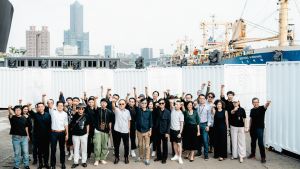 ▲台灣頂尖的設計與藝術團隊匯聚在高雄港邊，一次帶來22只貨櫃的創意構想。（圖／高市府文化局提供）