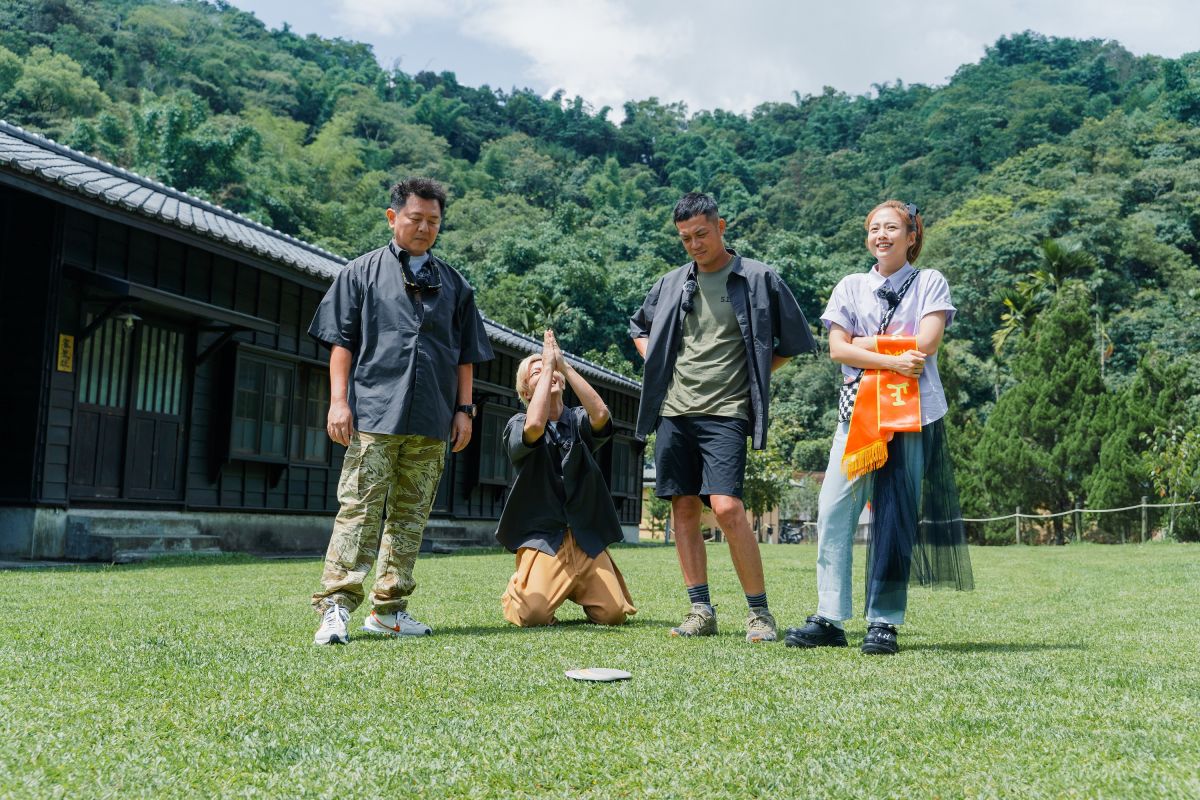 ▲新一季《嗨！營業中》店長將由抽籤決定，左起為庹宗康、炎亞綸、姚元浩、吳映潔。（圖／好看娛樂提供）