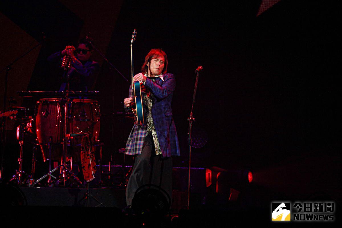 ▲伍佰以「那個」稱呼疫情，並表示這是他對疫情的反擊。（圖／記者葉政勳攝 ,2022.09.24）