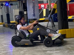 嘻門埕邀請卡丁車兒童組紀錄保持人卓依岑現場展現車技 ▲嘻門埕邀請卡丁車兒童組紀錄保持人卓依岑現場展現車技(圖/記者張振興攝,2022,09,24)