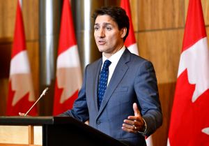 ▲原訂要參加日本前首相安倍晉三國葬的加拿大總理杜魯道表示將取消行程。(圖/美聯社/達志影像) ▲原訂要參加日本前首相安倍晉三國葬的加拿大總理杜魯道表示將取消行程。(圖/美聯社/達志影像)