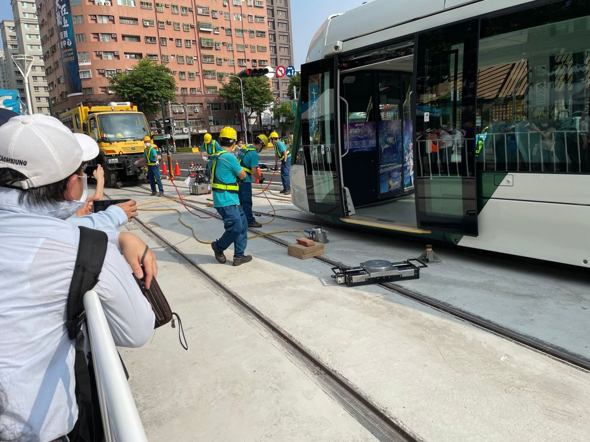 高雄輕軌美術館至愛河之心站履勘完成 10月可望通車 地方 NOWnews今日新聞