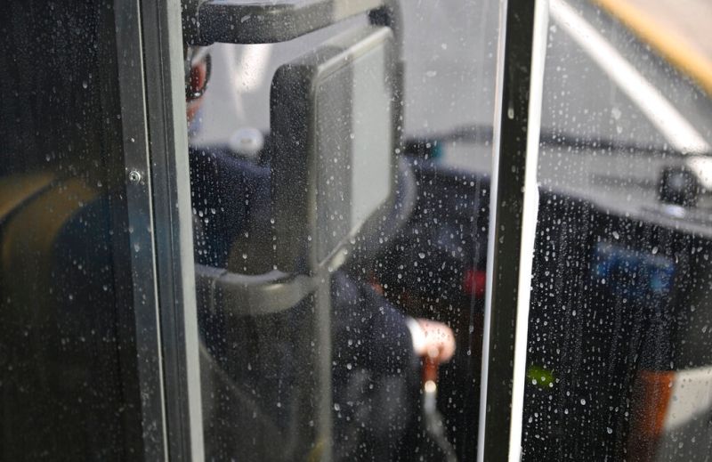 20大前拚維穩？中國公車司機被迫戴手環　監控情緒變化

