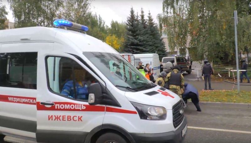 俄羅斯爆校園槍擊！「納粹衣」男開槍後自殺　釀13死21傷
