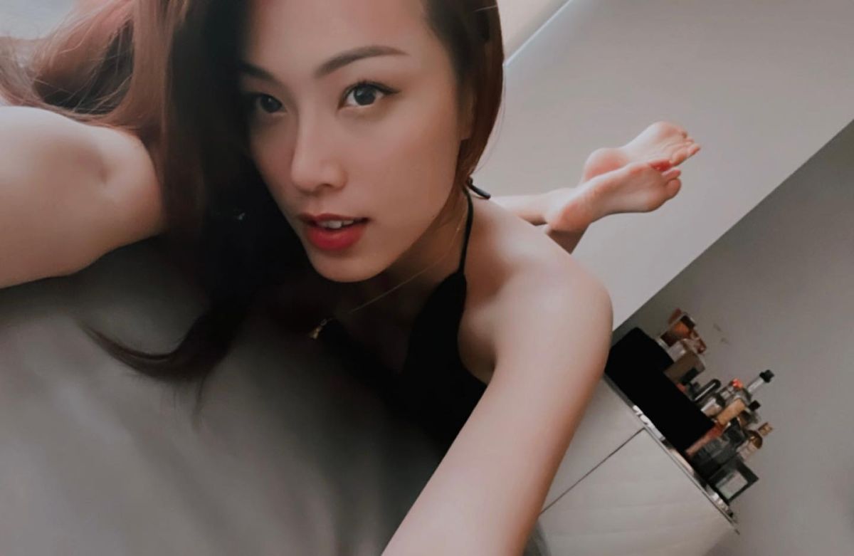 ▲游鴻明女兒游宇潼分享比基尼自拍。（圖／翻攝自游宇潼臉書）