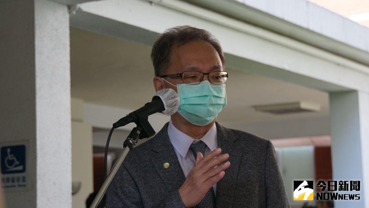 ▲衛福部長薛瑞元說明，根據外交部統計，目前國際間承認高端疫苗的國家計有10國。（圖／記者呂炯昌攝）