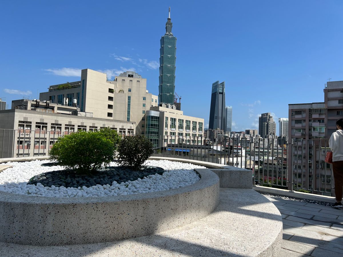 ▲2020年底家庭平均每戶擁有資產為1263萬元，不過隨著房市多年多頭走向，讓房地產價格來到高點，因此民眾實際購屋能力有限。（圖／記者張志浩攝）