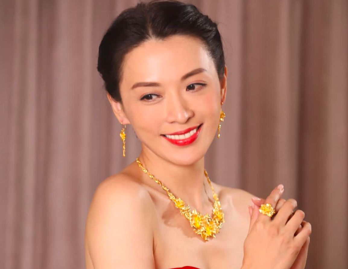 ▲陳煒砸百萬港幣舉辦婚禮，開心嫁給醫生陳國強。（圖／翻攝陳煒IG）