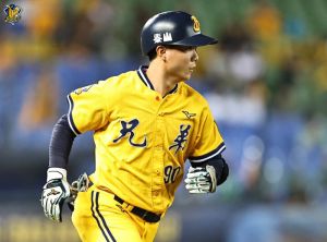 中職／中信兄弟2連霸！江坤宇感謝助總的溫柔
