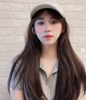 小玫瑰曬出2張棚拍美照。(圖/翻攝小玫瑰IG) ▲小玫瑰反擊酸民。(圖/翻攝小玫瑰IG)