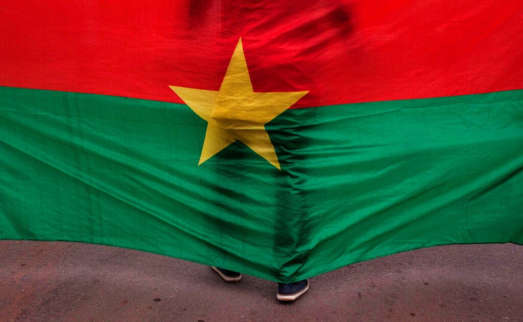 ▲布吉納法索國家通訊社AIB今天報導，布國軍政府已要求駐紮境內的法國部隊在1個月內撤離。圖為布吉納法索國旗。（圖／美聯社／達志影像）