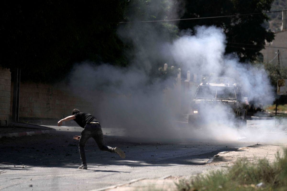 ▲自今年3月以來，約旦河西岸占領區北部的巴勒斯坦武裝團體據點哲寧（Jenin），幾乎每天發生以色列軍隊和巴勒斯坦槍手的衝突事件。（圖／美聯社／達志影像）