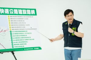 林佳龍持續提出政見,凸顯與對手的格局落差。 ▲林佳龍持續提出政見,凸顯與對手的格局落差。(圖/林佳龍辦公室提供)