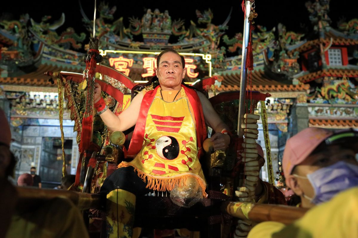 ▲獨腳太子坐釘椅主轎夜巡，是護國宮獨有特色。（圖／資料照片）
