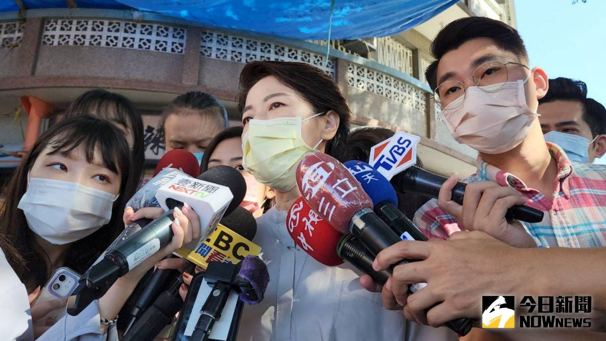 ▲針對蔣萬安疑似抄襲教育政策一事，黃珊珊1日意有所指表示「好像他政見記者會都請別人代答，那如果代答的話，表示他政策是用外包的，外包的話大概抄襲是不可避免的。」（圖／記者丁上程攝，2022.10.01）