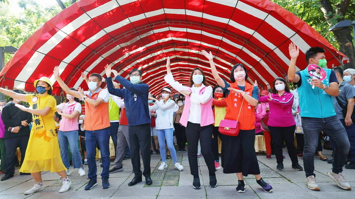 ▲楠梓區公所在都會公園舉辦「2022歡樂重陽慶佳節」敬老活動。（圖／高市府提供）