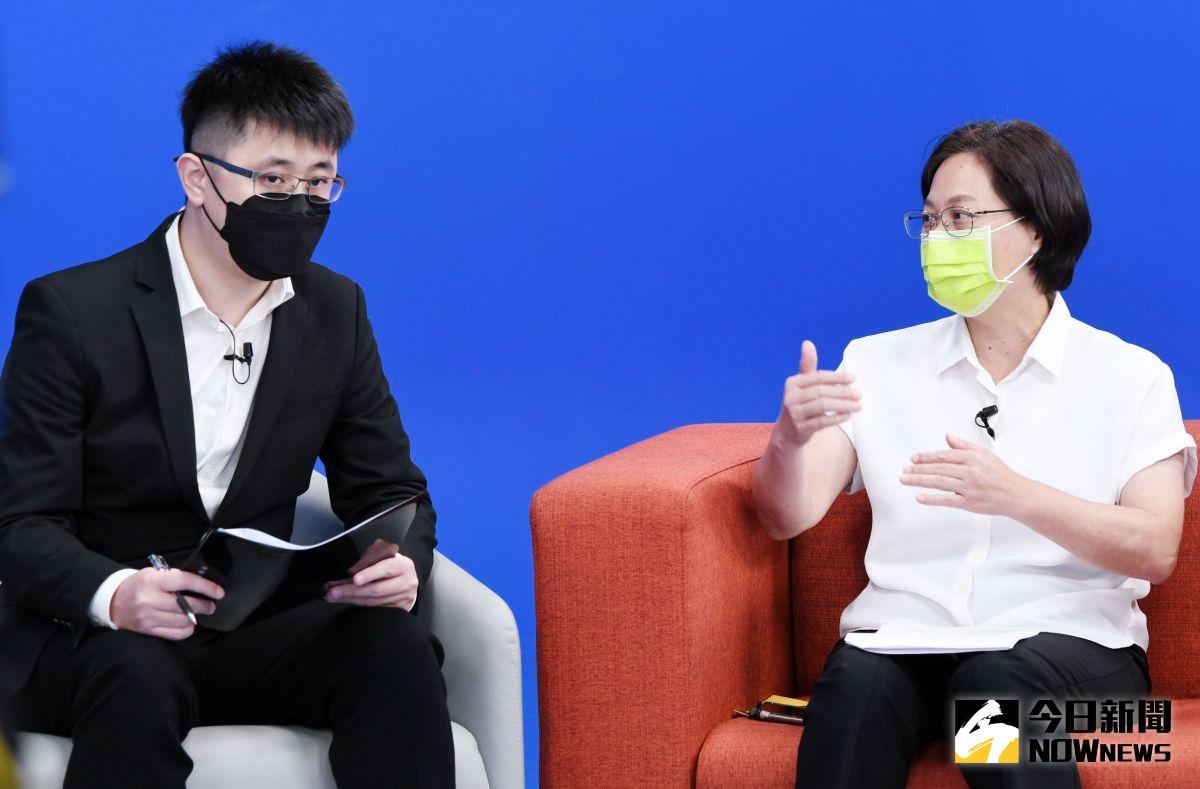 ▲賴香伶（右）表示，對於外送員來說最核心的關鍵就是薪資保障，也希望平台業者能以更開放的心態，成為一個以人為本的產業。（圖／記者林調遜攝,2022.10.01）