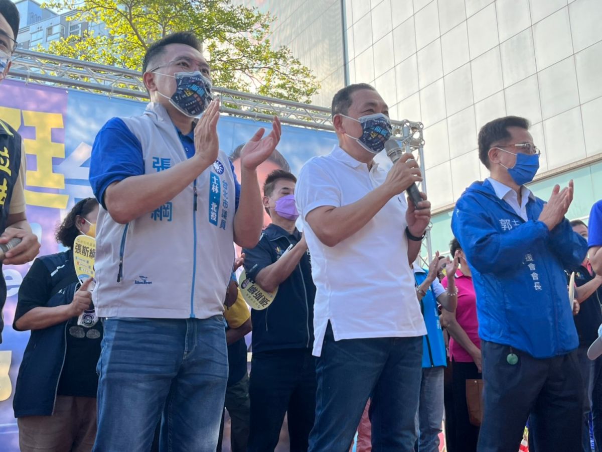 ▲侯友宜首度跨區輔選，為張斯綱站台。（圖／記者余祥攝，2022.10.1）