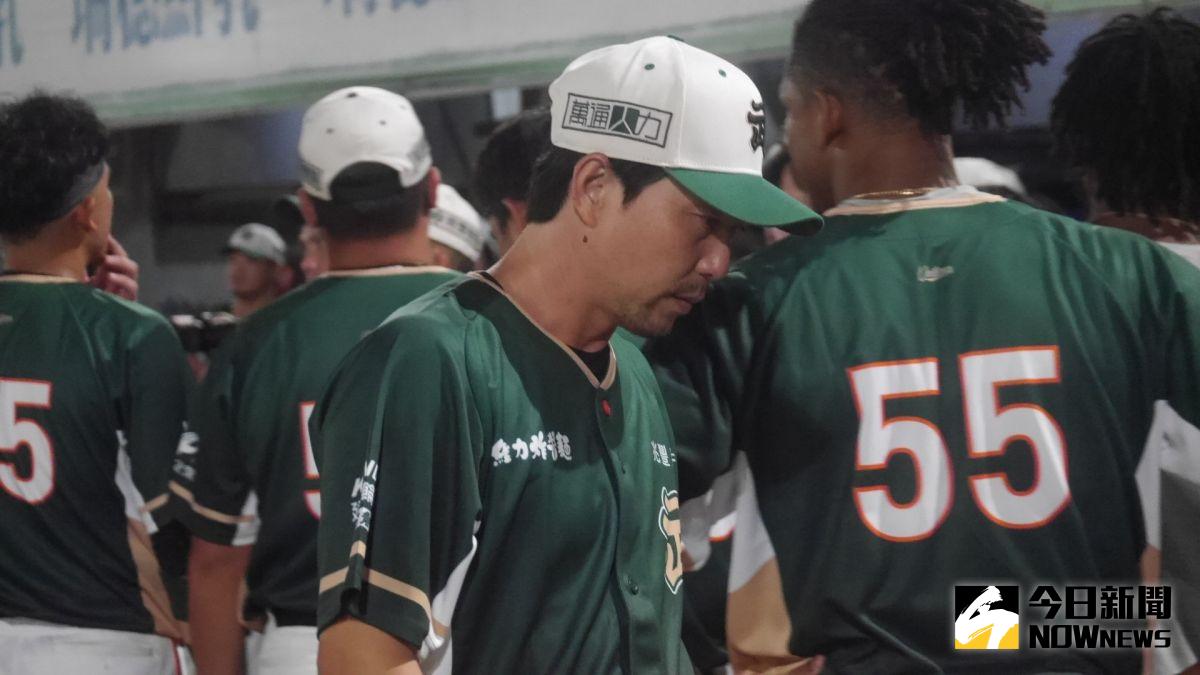 ▲林岳平對決潘武雄。（圖／吳政紘攝）