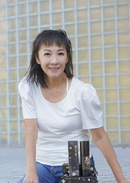 罹怪病10年10車禍！《五燈獎》最美主持人和家馨近況曝光 | 娛樂 | NOWnews今日新聞