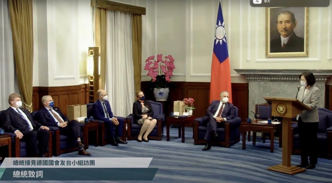 ▲德國國會友台小組主席魏爾胥（Klaus-Peter Willsch）率跨黨派5位友台小組訪問團，於今日前往總統府會晤蔡英文。（圖／翻攝自總統府YouTube）