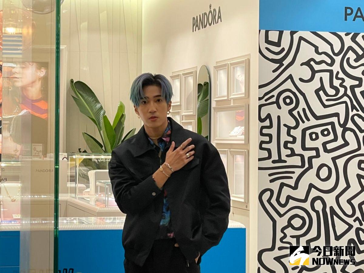 ▲婁峻碩透露會給女友焦凡凡愛的抱抱打氣。（圖／記者吳雨婕攝 ,2022.10.04）