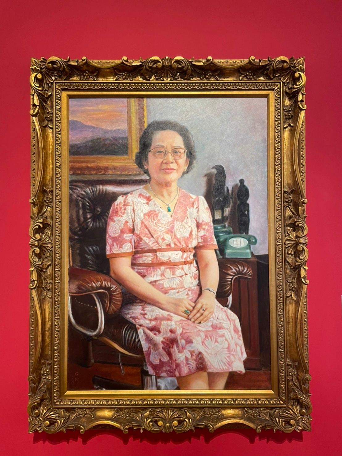 ▲李梅樹油畫作品-「許夫人像」，忠實呈現人物神韻（圖／記者林怡孜攝，2022,10,04）