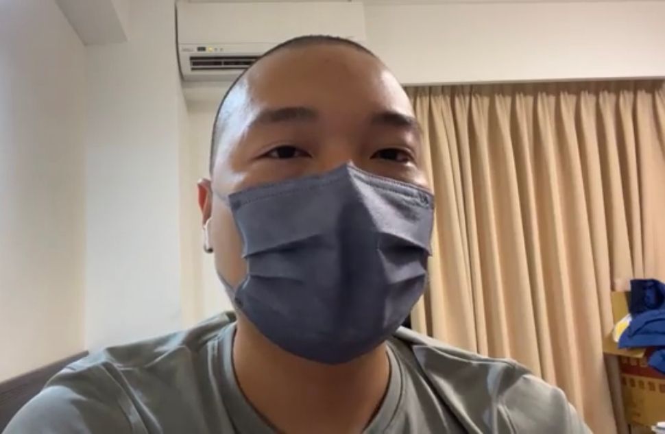 ▲繼潑漆抗議後，國民黨台北市議員參選人楊植斗今（5）日上午再到NCC門口靜坐抗議。（圖／翻攝自楊植斗臉書）