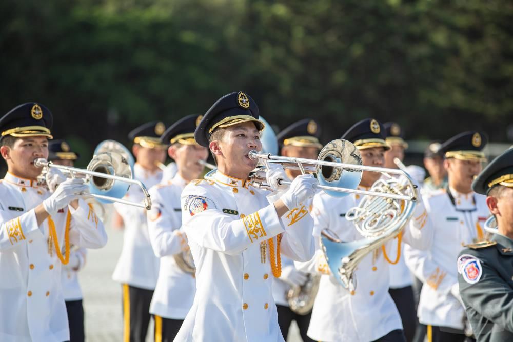 ▲民國111年國慶大會將至，國軍三軍樂儀隊今進行預演，展示8曲目傳達捍衛國土決心。（圖／軍聞社提供）